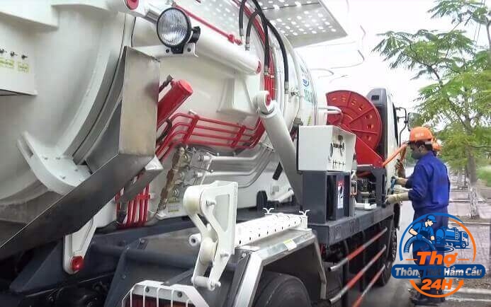 DịchVụVệSinh vn Hút Hầm Cầu (6)